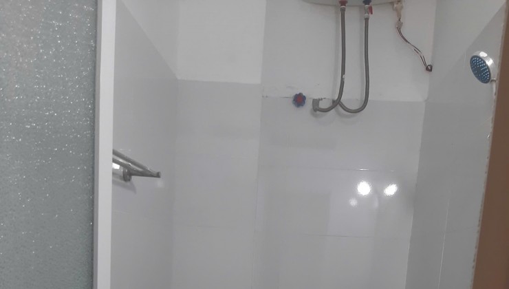 Cho thuê Ở NHÓM 6 NGƯỜI, VP, GĐ nhà Nguyên căn ngõ 1 Bùi Xương Trạch, 4 tầng, 50m2, 4 ngủ, 15 Triệu
